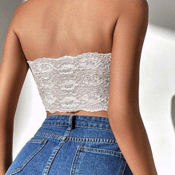 White full lace floral tank top - Picture 2 of 2